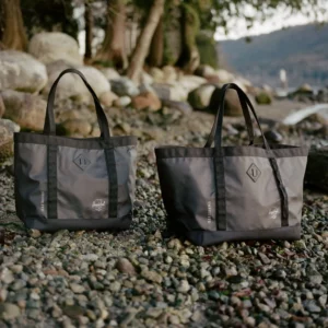 All Season Gear Tote - 63L Moonbeam Black