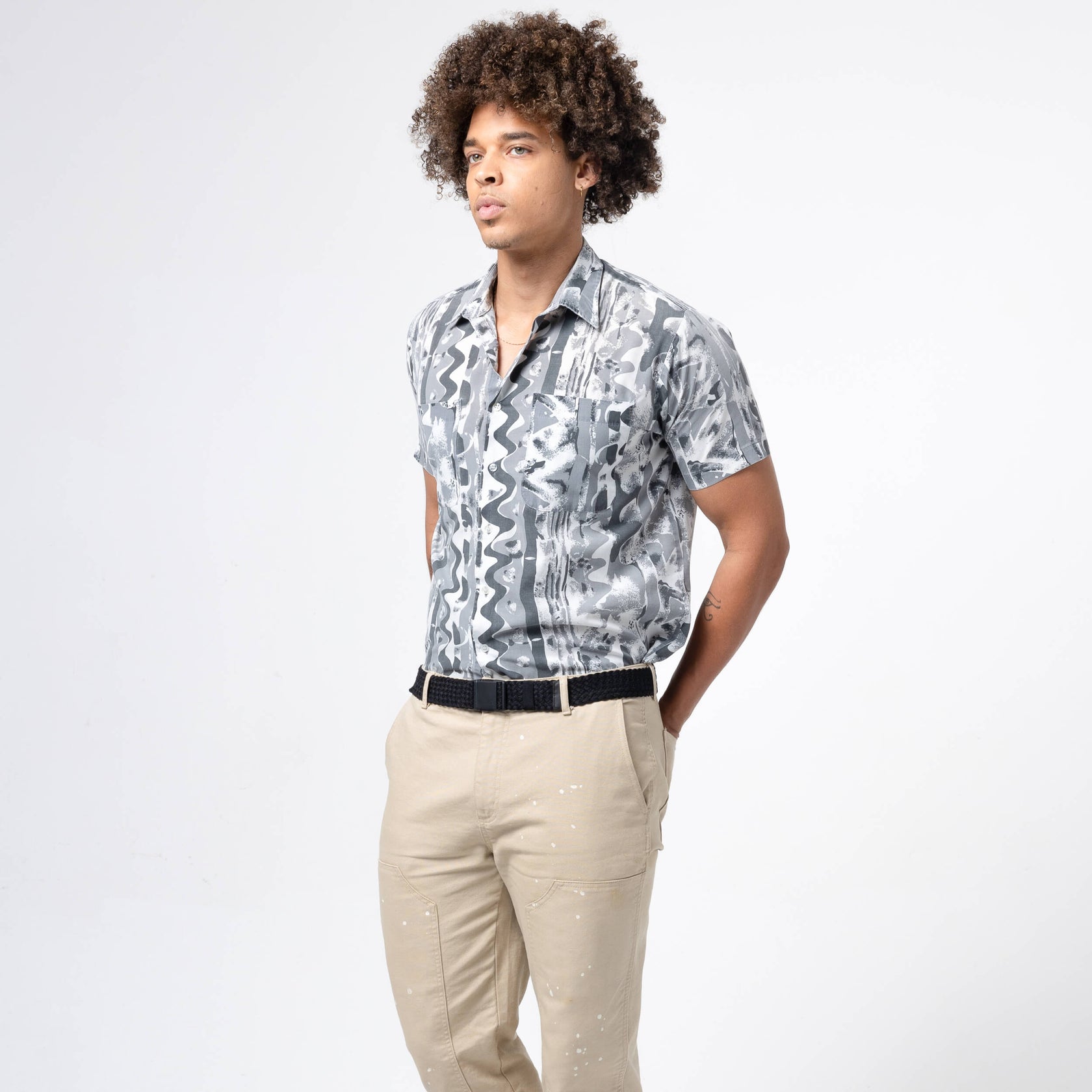 Futureweave-Black-UA-FWCRFW4-001-OnBody-M